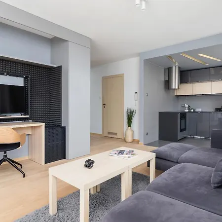 Stawowa With Balcony & Parking Cracow By Renters Apartmán Krakov