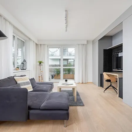 Stawowa With Balcony & Parking Cracow By Renters * Krakov
